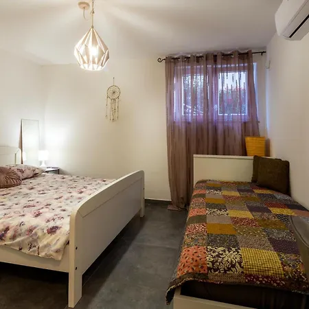 Awesome In Novigrad With Wifi