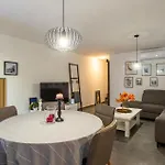 Apartment 1 Bedroom Beautiful Apartment In Novigrad Novigrad (Istria)