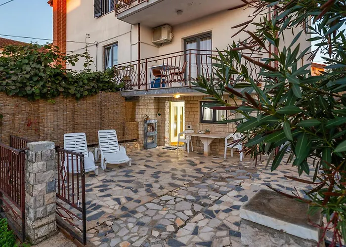 شقة Awesome In Novigrad With Wifi