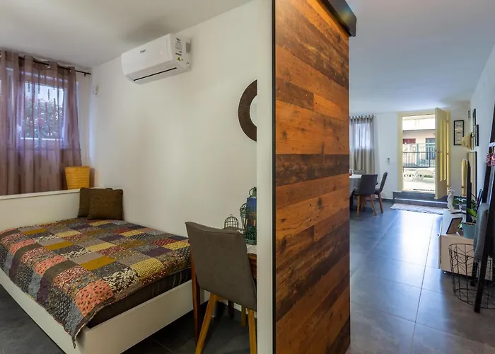 شقة Awesome In Novigrad With Wifi Novigrad Istria