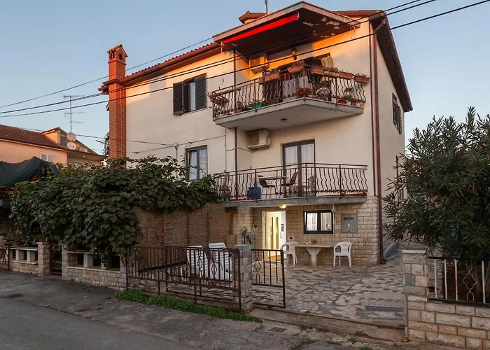 شقة Awesome In Novigrad With Wifi